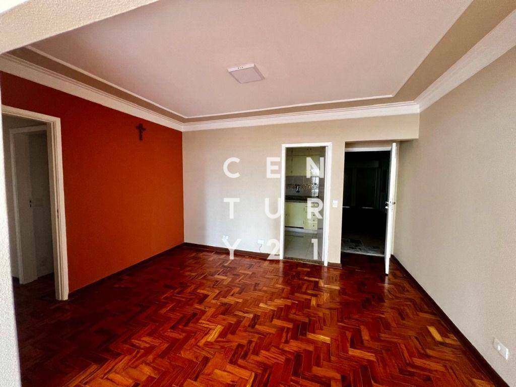 Apartamento à venda com 3 quartos, 83m² - Foto 2