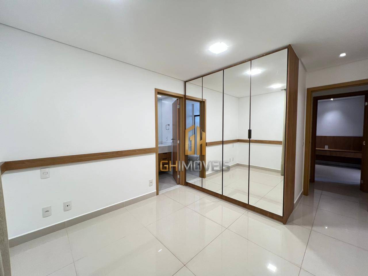 Apartamento à venda com 4 quartos, 221m² - Foto 19