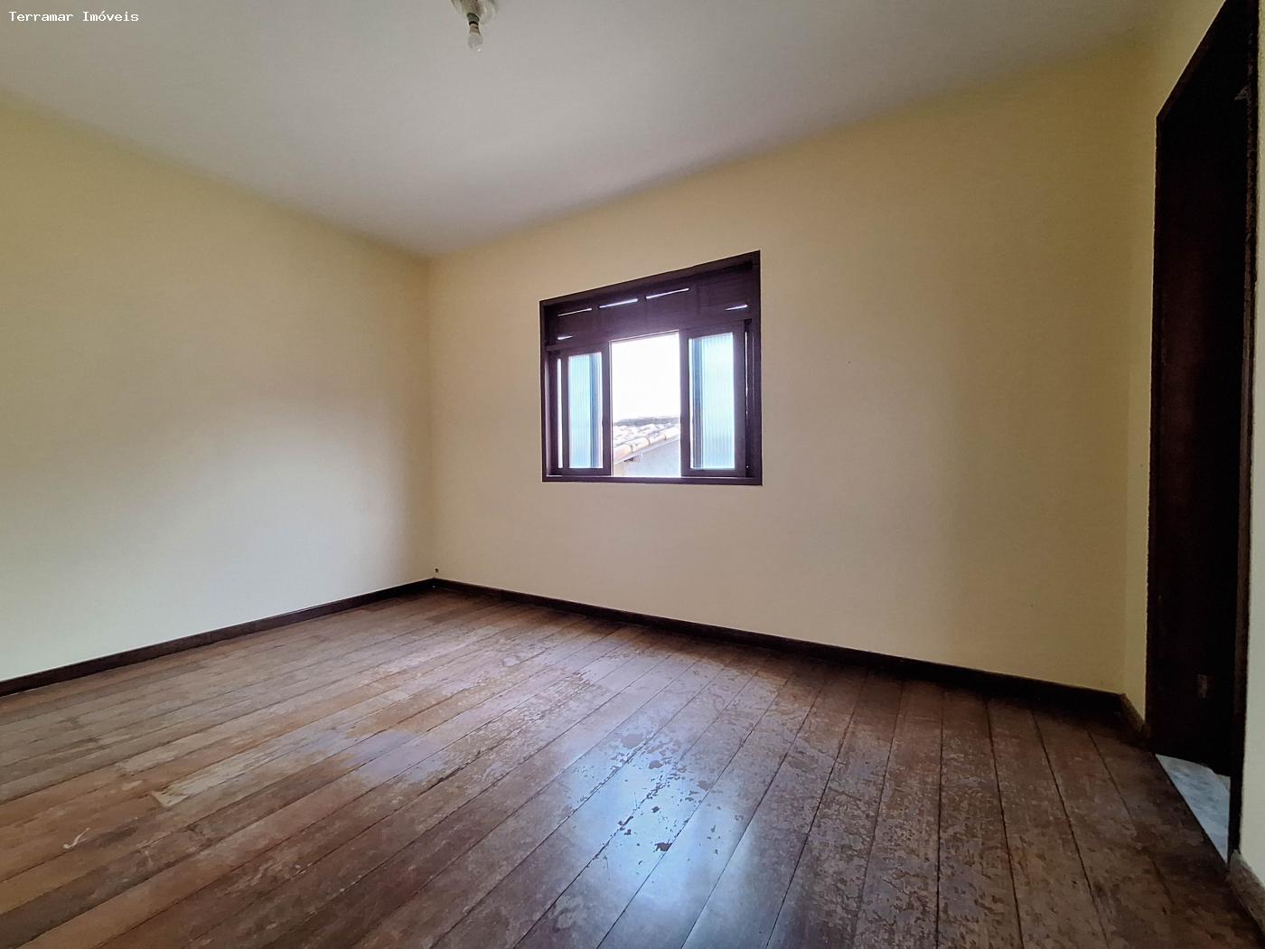 Casa à venda com 3 quartos, 250m² - Foto 11