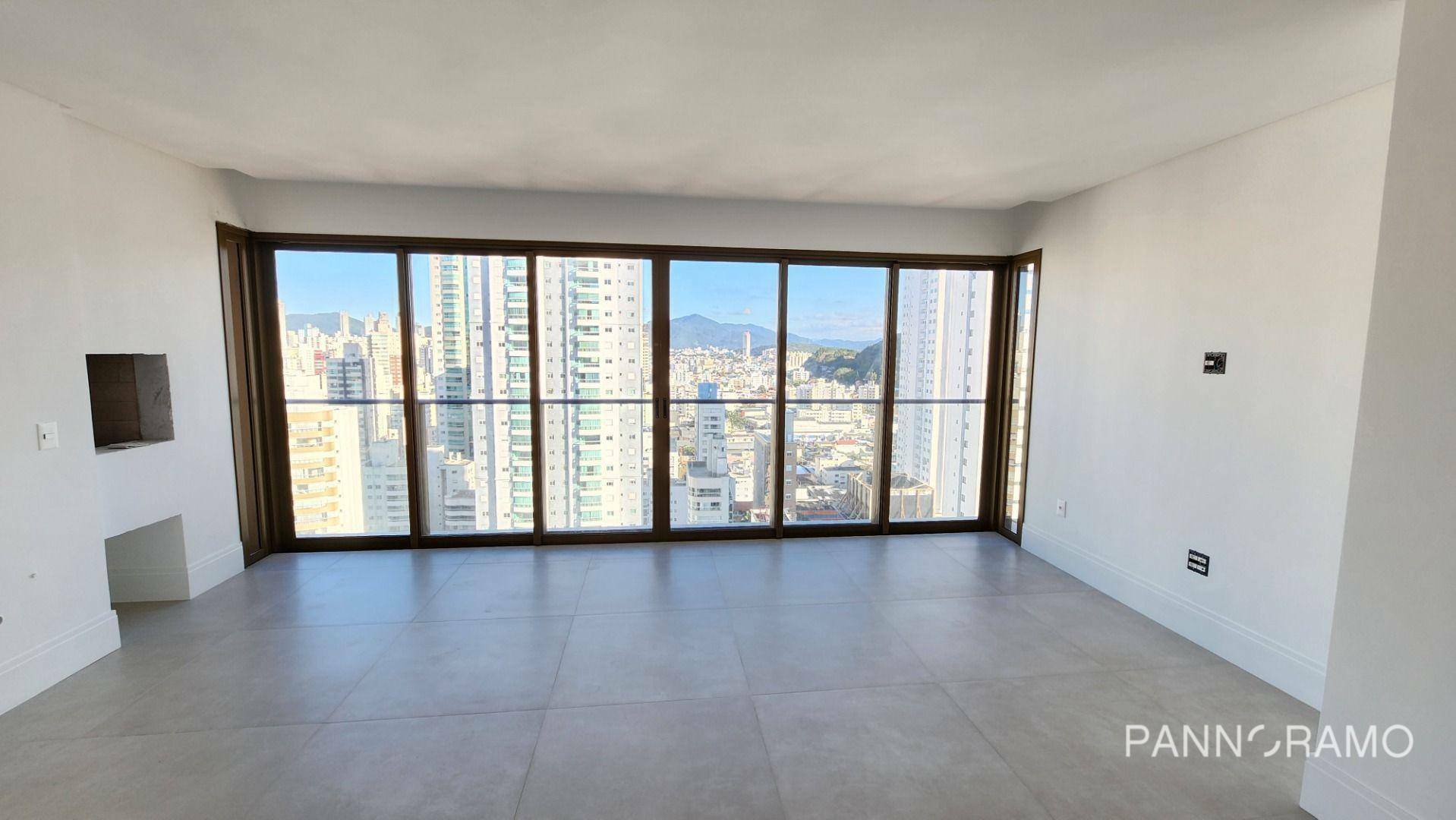 Apartamento à venda com 5 quartos, 238m² - Foto 2