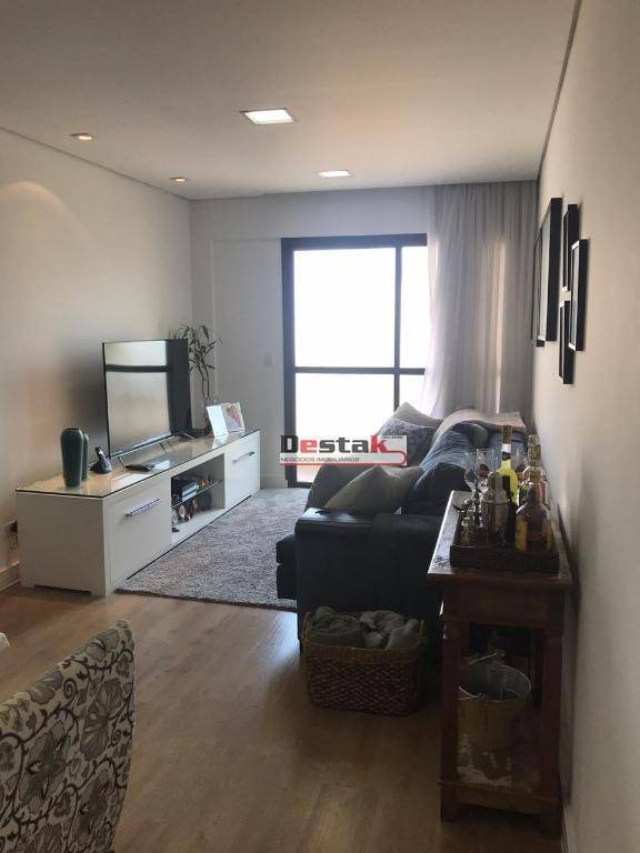 Apartamento à venda com 2 quartos, 76m² - Foto 18