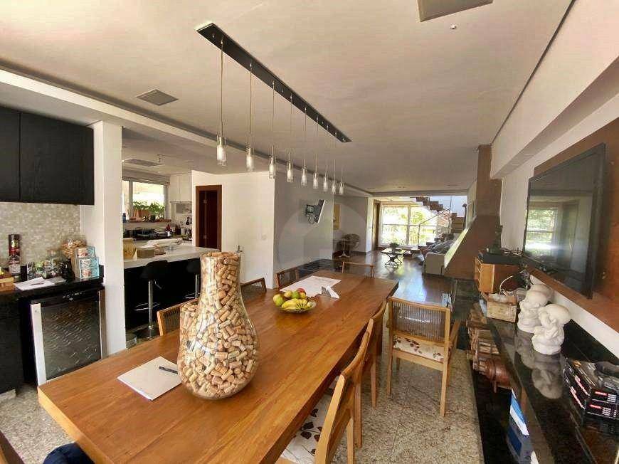 Casa à venda com 4 quartos, 400m² - Foto 4