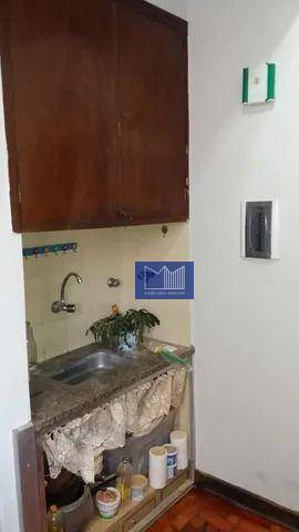 Apartamento à venda com 1 quarto, 34m² - Foto 2