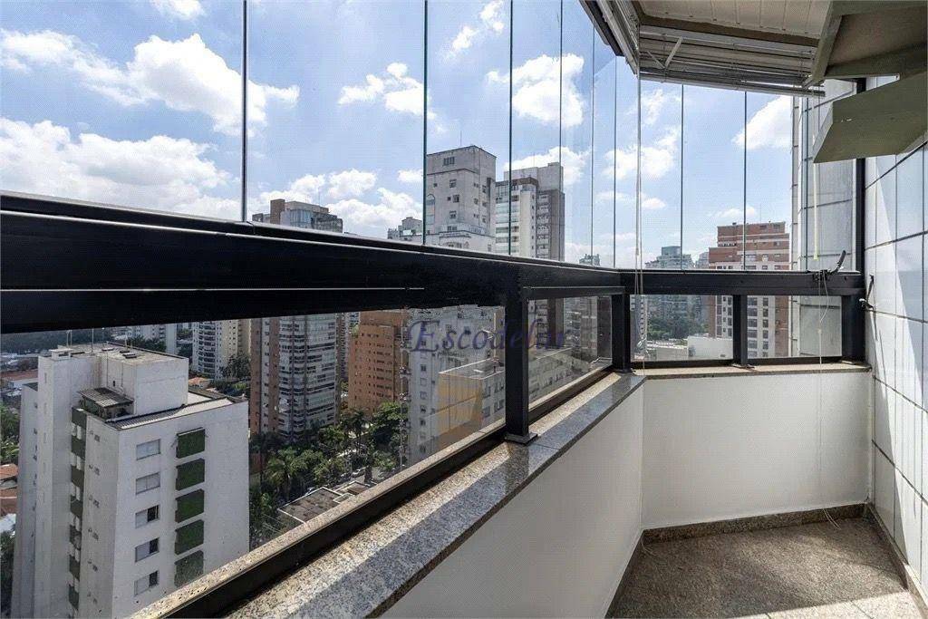 Apartamento à venda com 4 quartos, 214m² - Foto 15