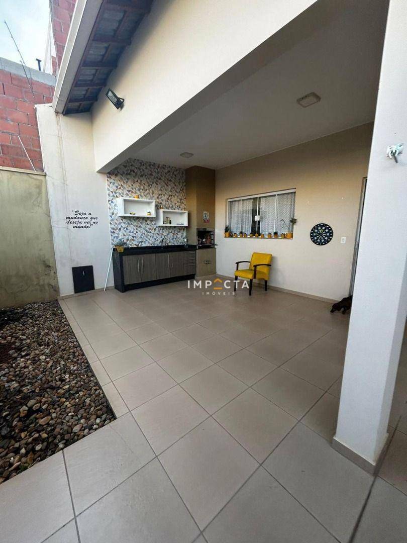 Casa à venda com 3 quartos, 148m² - Foto 2