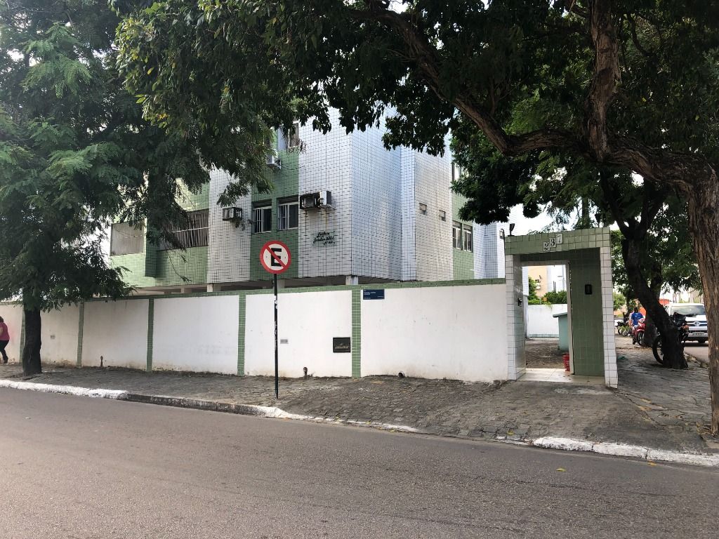 Apartamento à venda com 3 quartos, 85m² - Foto 1