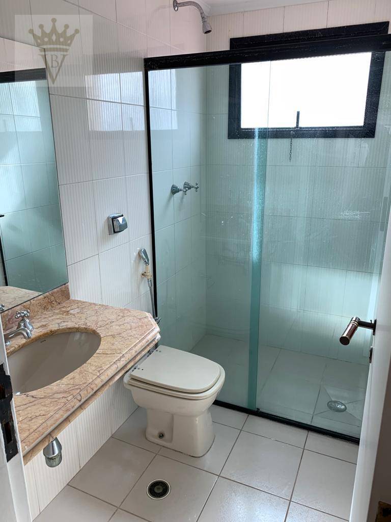 Apartamento para alugar com 3 quartos, 126m² - Foto 5