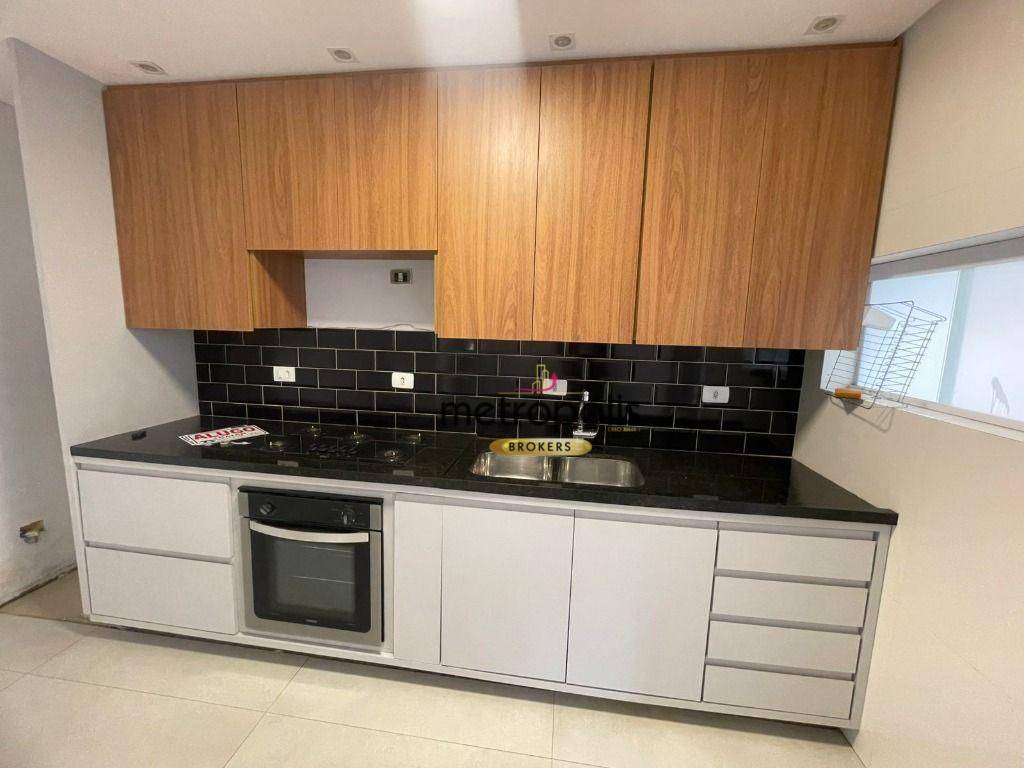 Casa para alugar com 2 quartos, 150m² - Foto 10