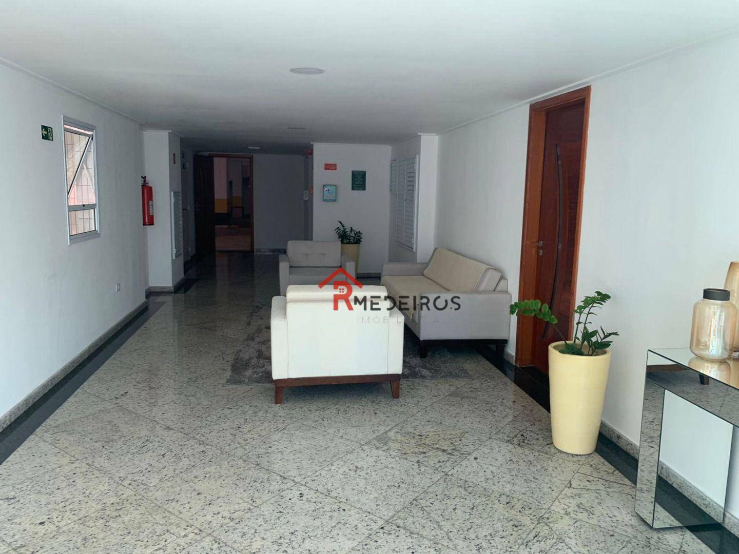 Apartamento à venda com 2 quartos, 75m² - Foto 7