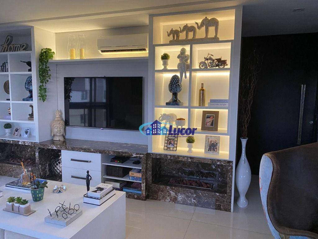 Apartamento para alugar com 4 quartos, 207m² - Foto 23