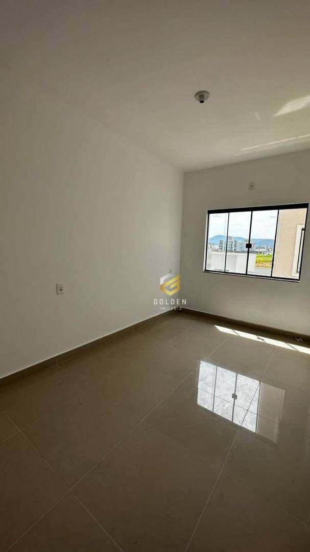 Apartamento à venda com 2 quartos, 65m² - Foto 3