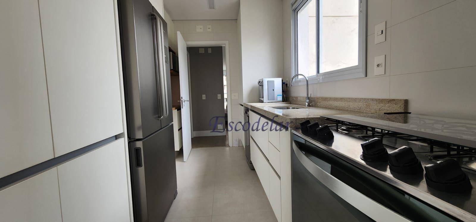 Apartamento para alugar com 2 quartos, 152m² - Foto 20