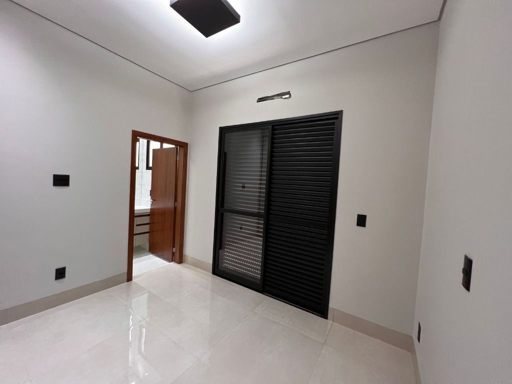 Casa de Condomínio à venda com 3 quartos, 223m² - Foto 10