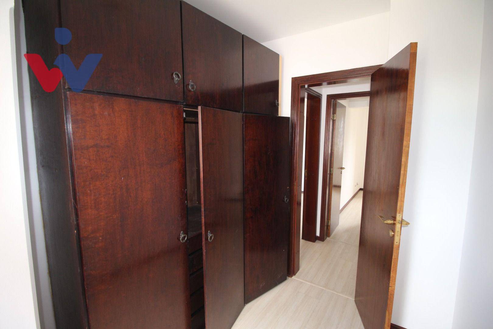 Apartamento à venda com 4 quartos, 106m² - Foto 19