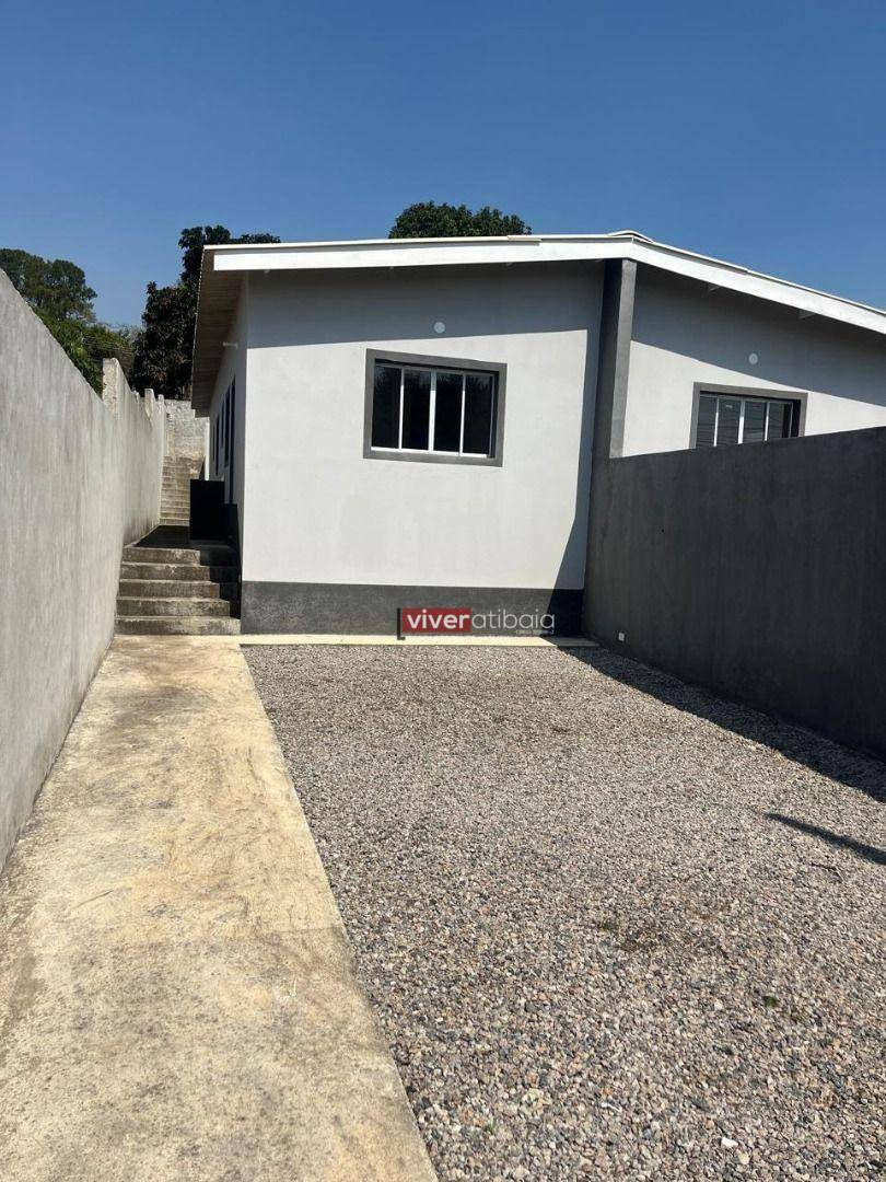 Casa à venda com 2 quartos, 65m² - Foto 1