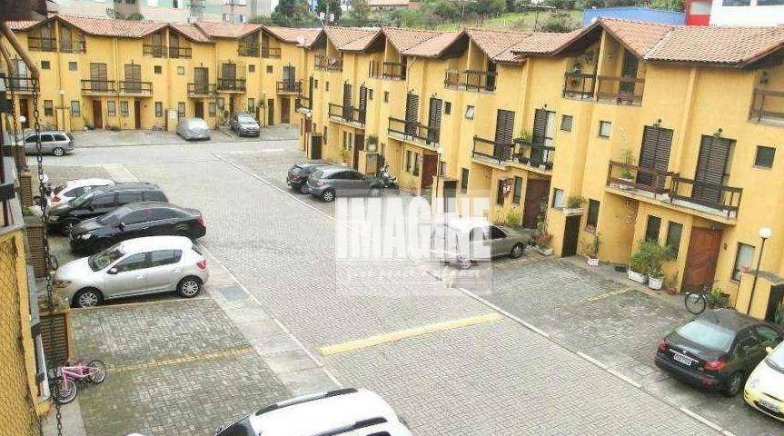 Sobrado à venda com 3 quartos, 56m² - Foto 1