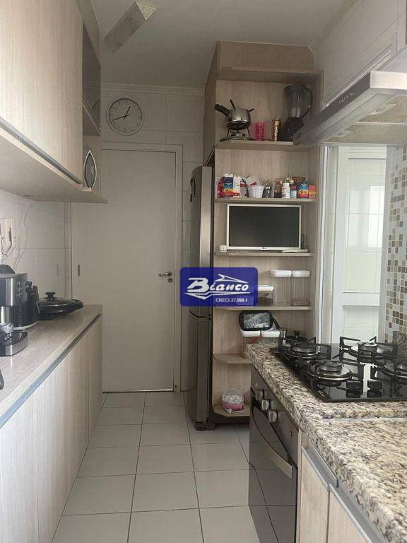 Apartamento à venda com 3 quartos, 87m² - Foto 22