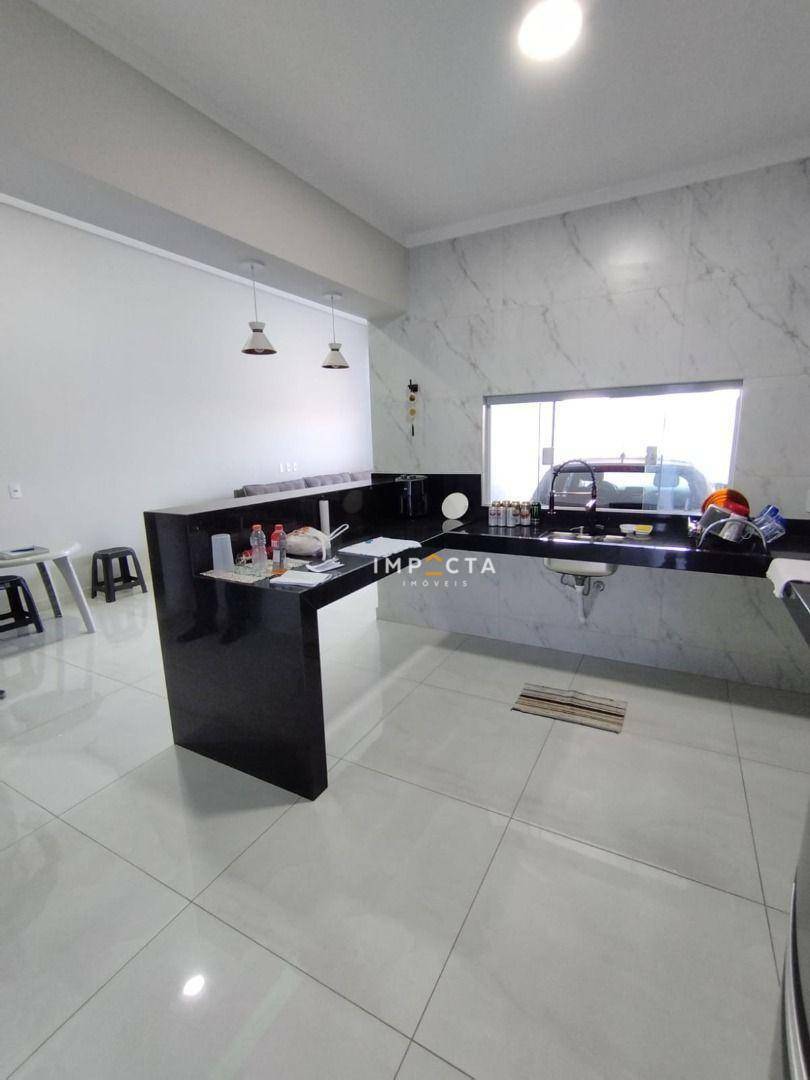 Casa à venda com 3 quartos, 128m² - Foto 9