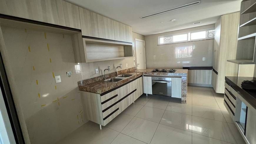 Apartamento à venda com 4 quartos, 236m² - Foto 15