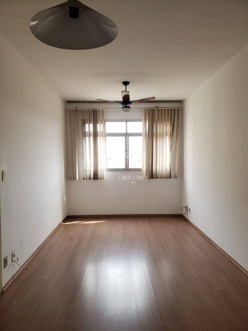 Apartamento à venda com 2 quartos, 80m² - Foto 3