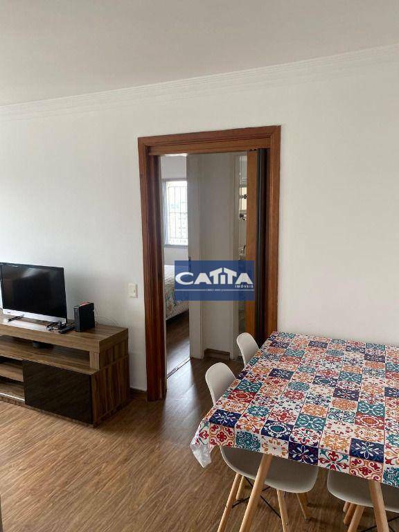 Apartamento para alugar com 2 quartos, 62m² - Foto 4