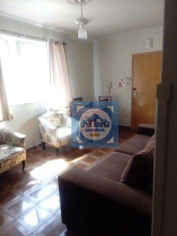 Apartamento à venda com 3 quartos, 130m² - Foto 1