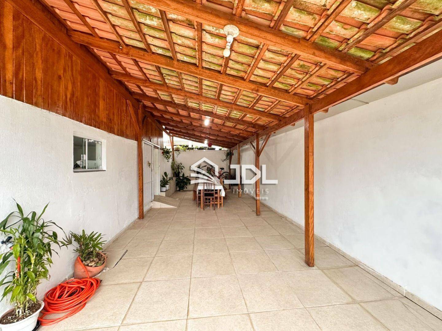 Casa à venda com 2 quartos, 120m² - Foto 9