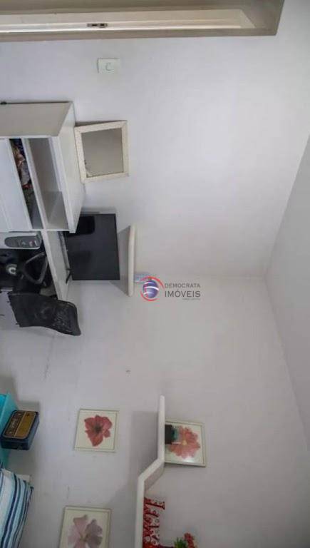 Apartamento à venda com 2 quartos, 63m² - Foto 15