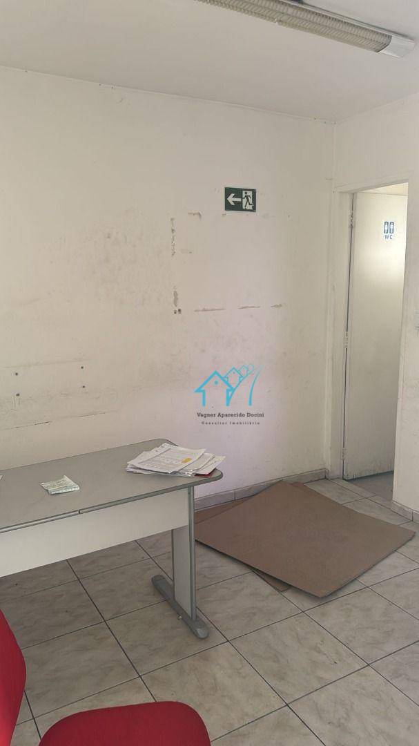 Depósito-Galpão-Armazém para alugar, 200m² - Foto 2