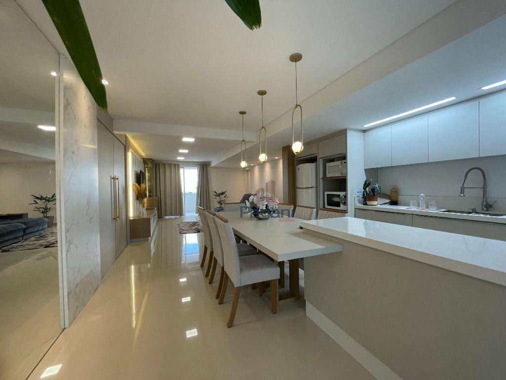 Apartamento à venda com 4 quartos, 256m² - Foto 20