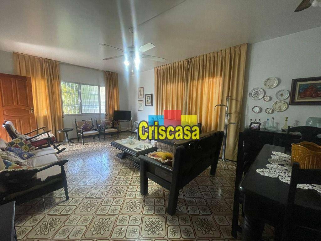 Casa à venda com 7 quartos, 256m² - Foto 10