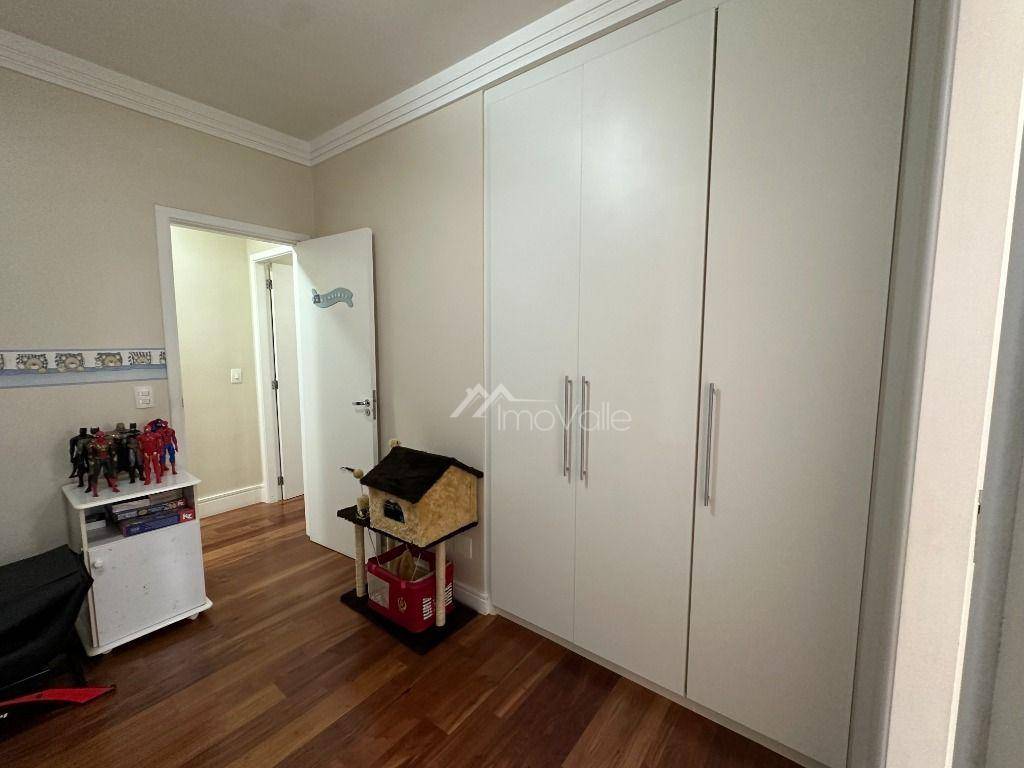 Apartamento à venda com 3 quartos, 133m² - Foto 11