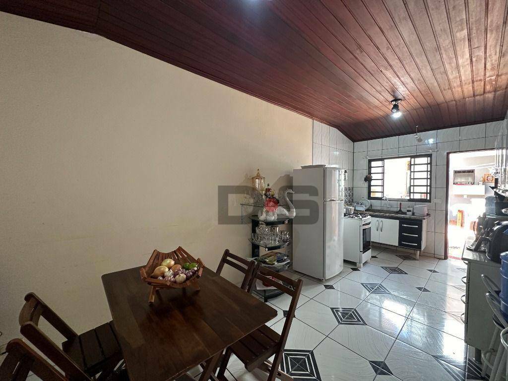 Casa, 3 quartos, 144 m² - Foto 4