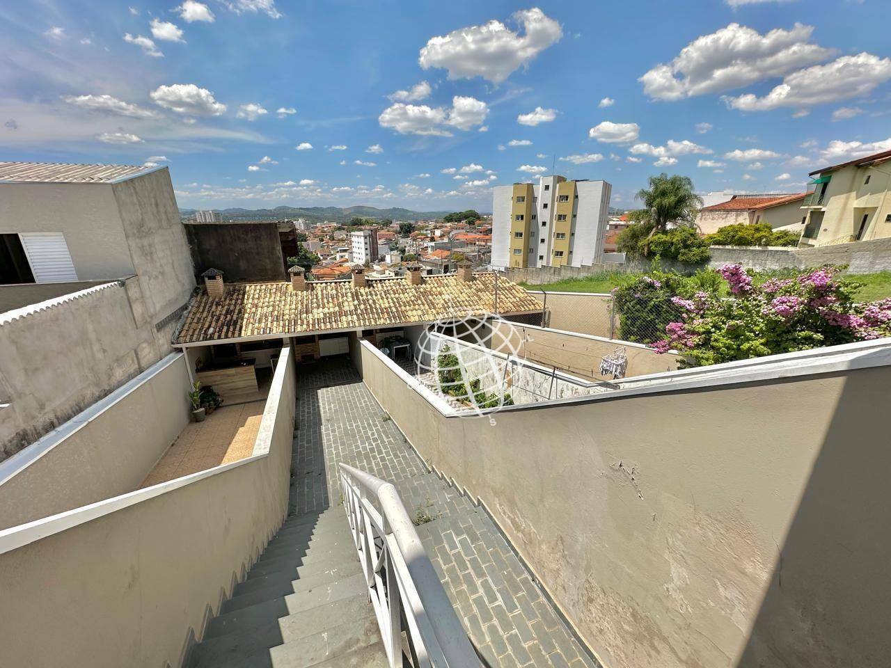 Casa à venda com 2 quartos, 89m² - Foto 23