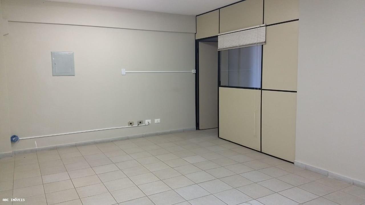 Depósito-Galpão-Armazém para alugar com 1 quarto, 20000m² - Foto 13