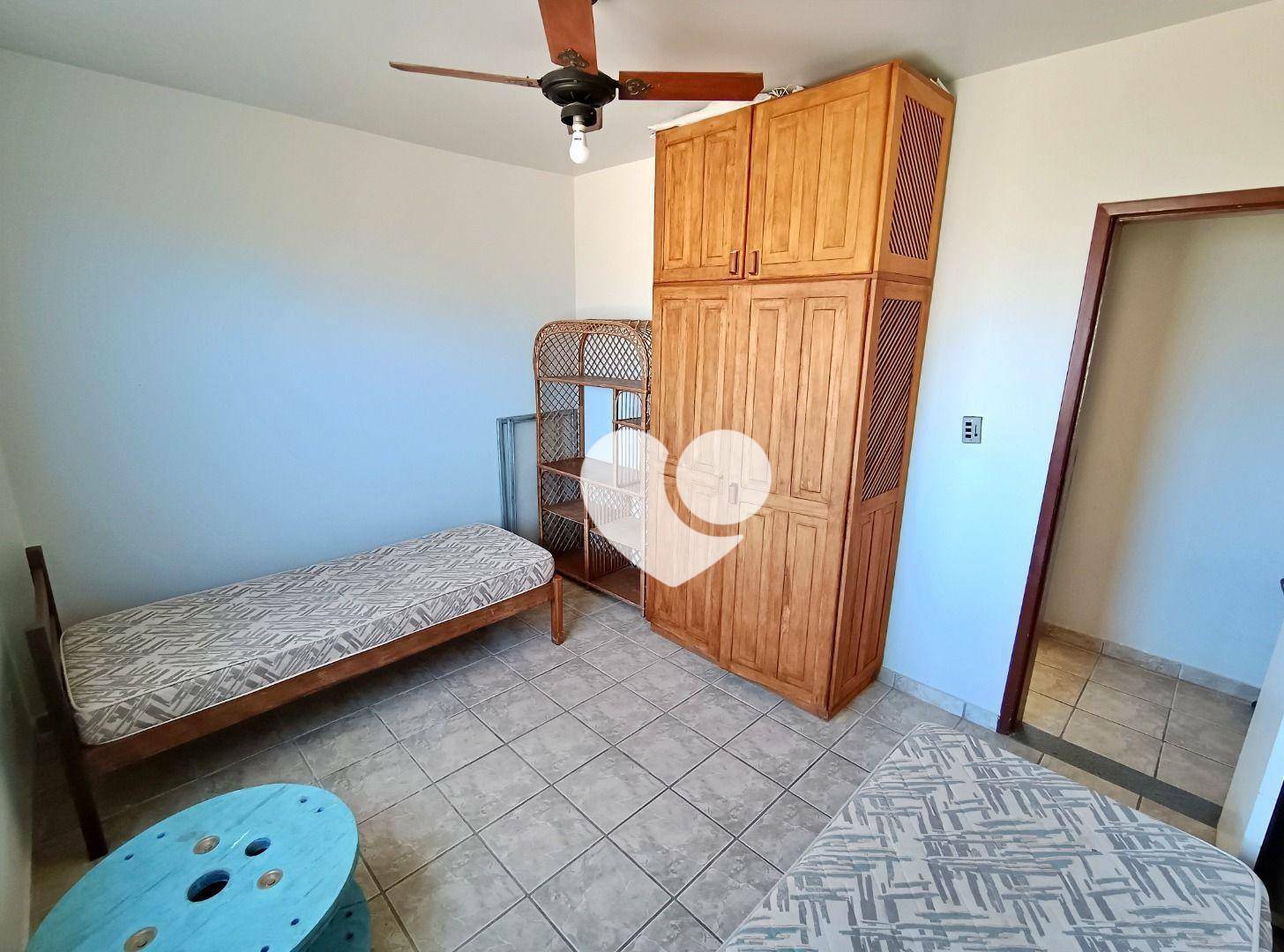 Apartamento à venda com 2 quartos, 70m² - Foto 7