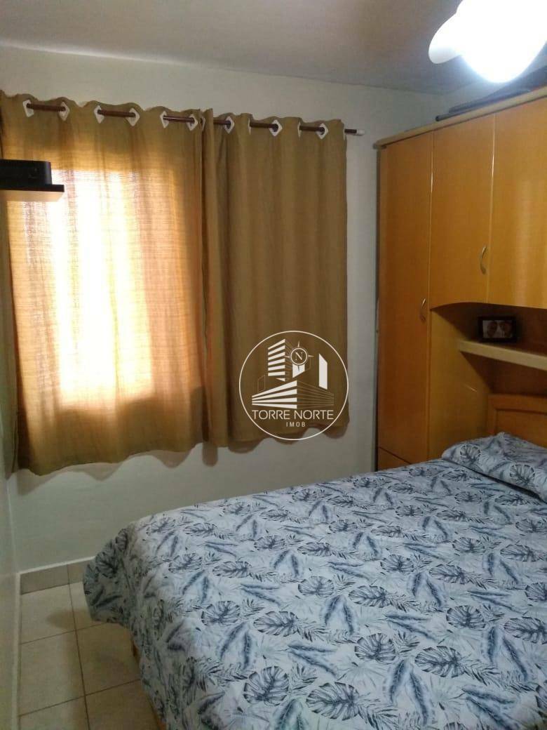 Apartamento à venda com 2 quartos, 64m² - Foto 4