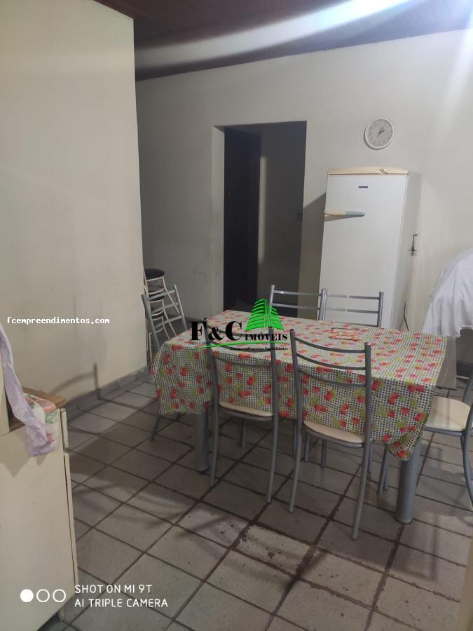 Casa à venda com 4 quartos, 260m² - Foto 14