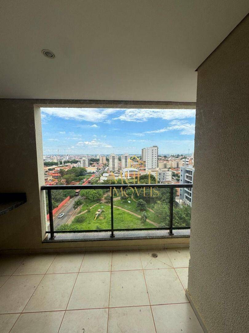 Apartamento à venda com 2 quartos, 76m² - Foto 4