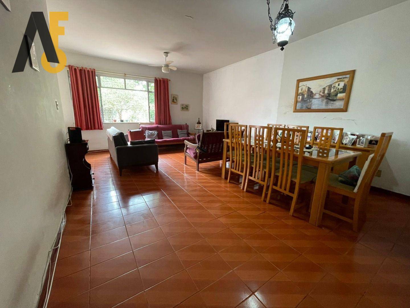 Casa à venda com 3 quartos, 399m² - Foto 1