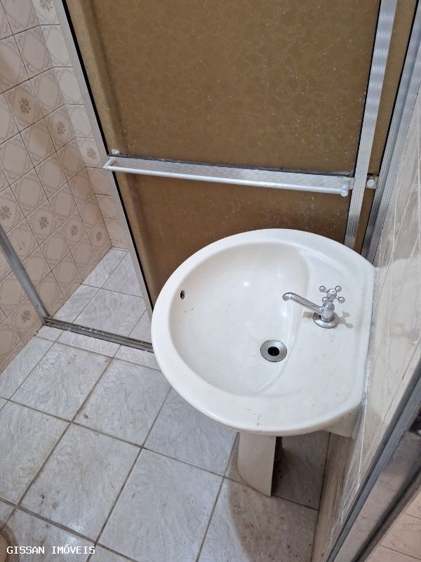 Casa à venda com 2 quartos, 125m² - Foto 18