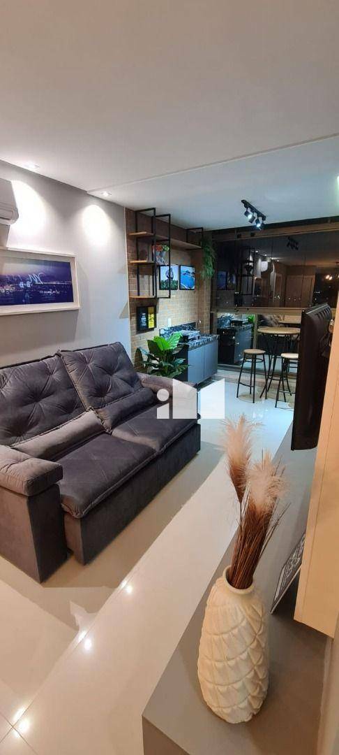 Apartamento à venda com 2 quartos, 72m² - Foto 5