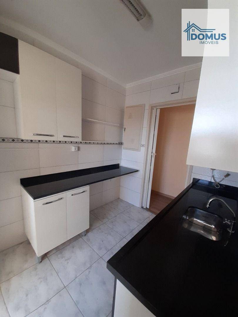 Apartamento à venda com 2 quartos, 76m² - Foto 7