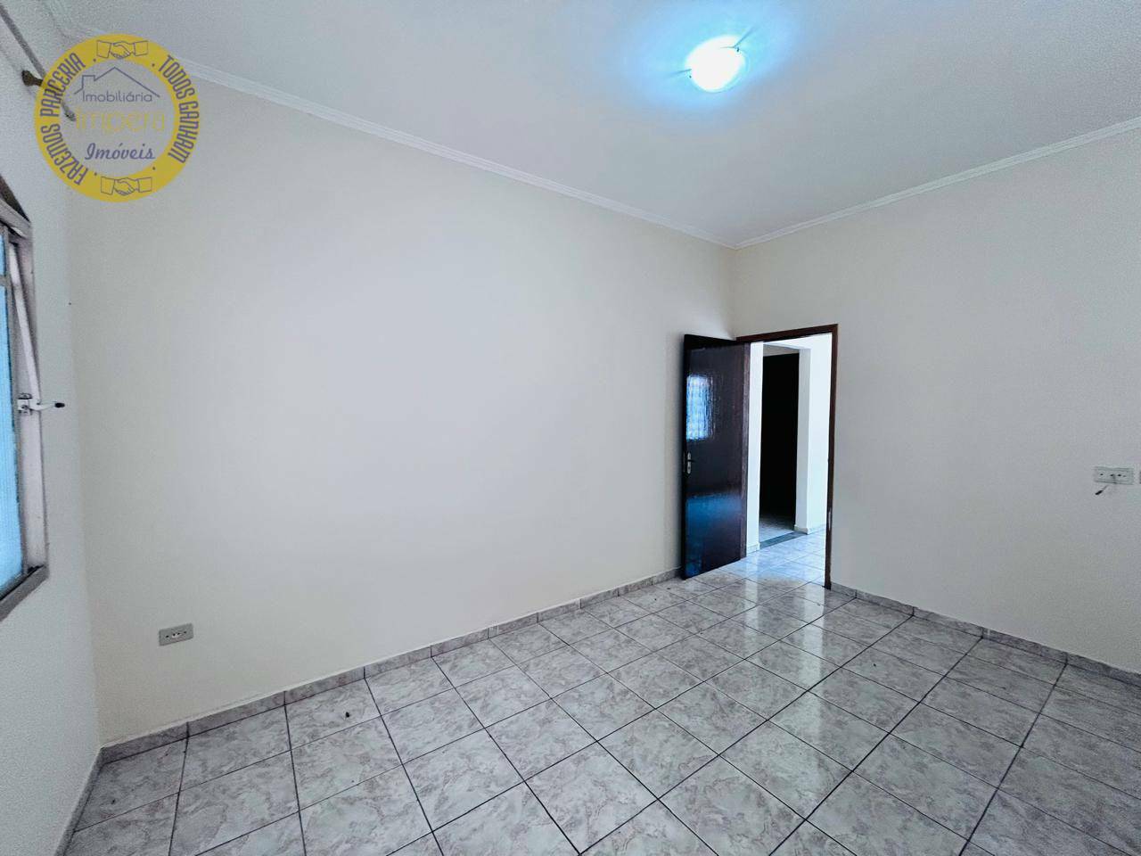 Casa à venda com 3 quartos, 180m² - Foto 6