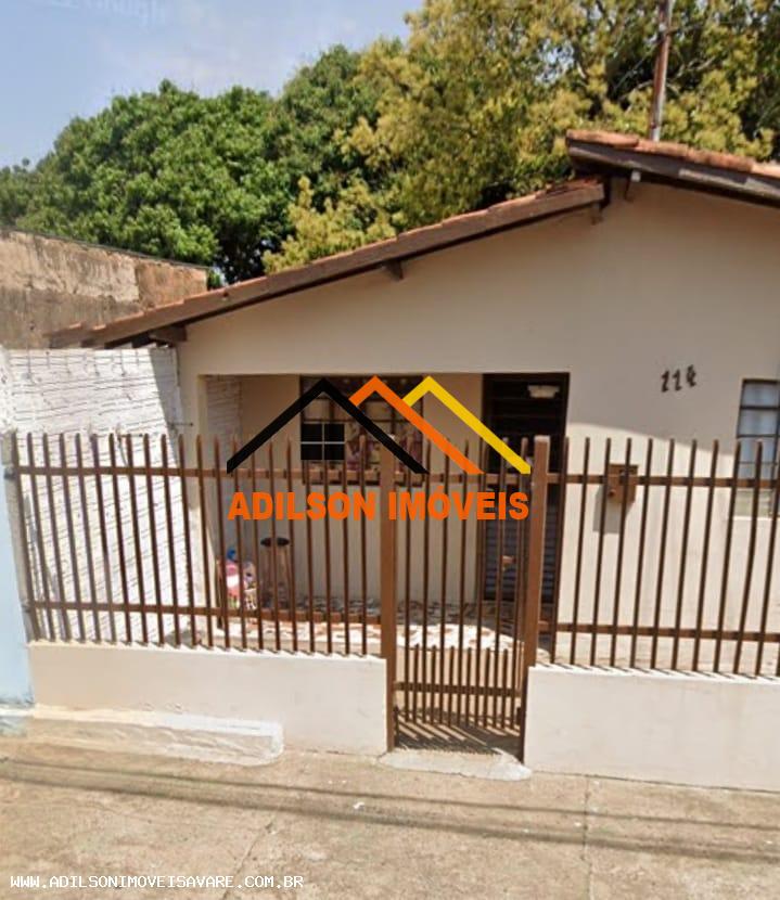 Casa à venda com 2 quartos, 250m² - Foto 1