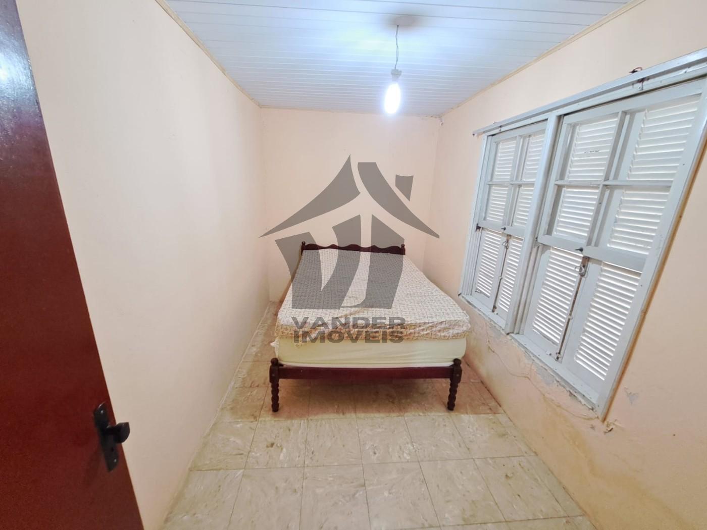Casa à venda com 4 quartos, 300m² - Foto 16