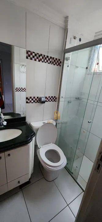 Apartamento à venda com 3 quartos, 76m² - Foto 11