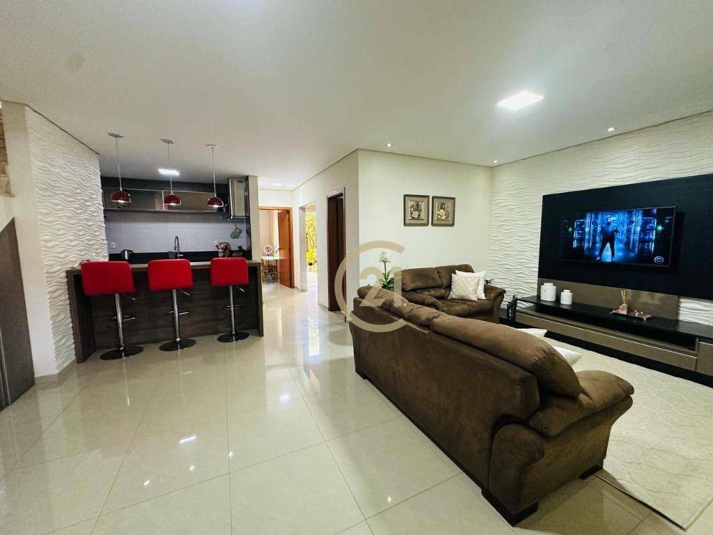 Casa à venda com 4 quartos, 204m² - Foto 5