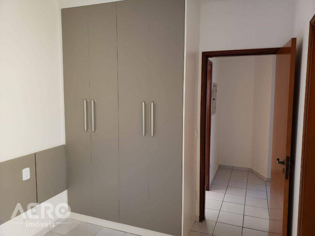 Apartamento à venda com 3 quartos, 76m² - Foto 9