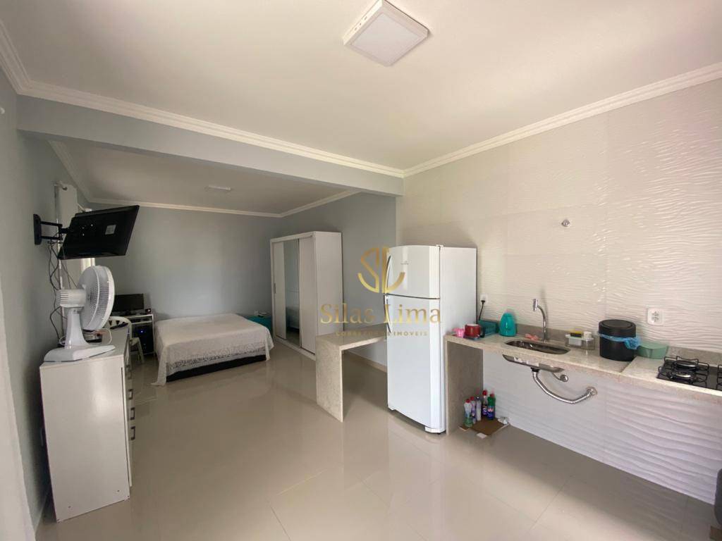 Casa à venda com 3 quartos, 189m² - Foto 22